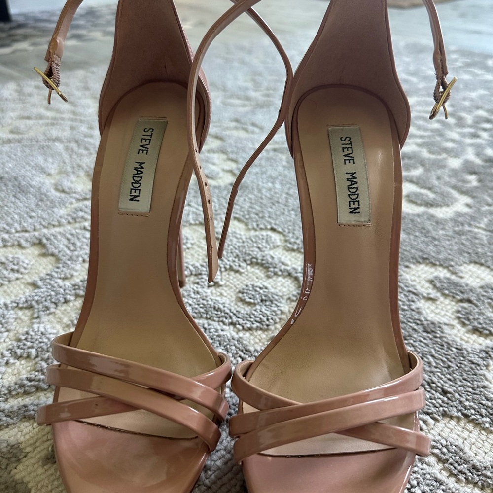 Steve Madden platform nude strappy sandals